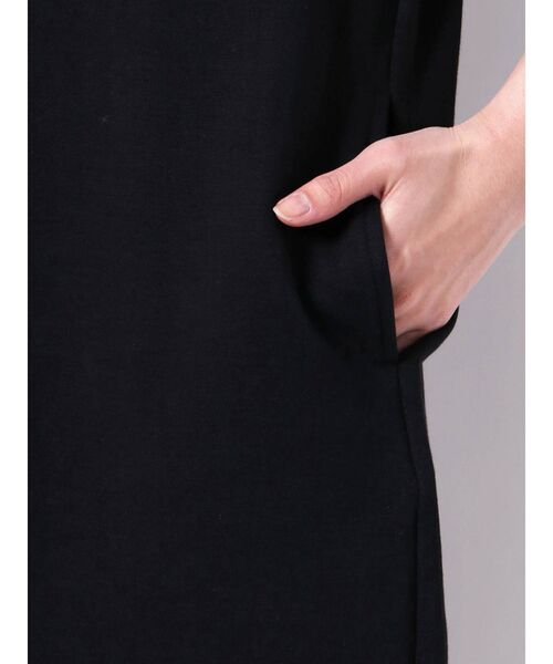 ELENDEEK（エレンディーク）の「パフスリーブリブワンピース（ワンピース・レディース・ブラック/ネイビー/モカ・01/02）」の22枚目の写真