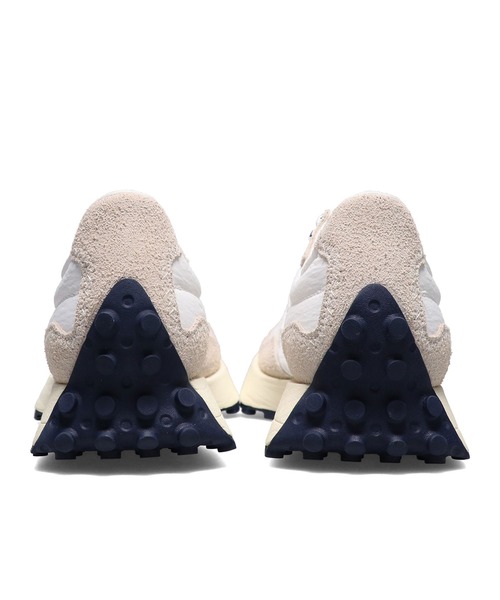 NEW BALANCE（ニューバランス）の「New Balance MS327RF1 / ニューバランス MS327RF1（スニーカー・メンズ・ホワイト・23.5cm/25.0cm/28.5cm/25.5cm/27.0cm/22.5cm/24.0cm/27.5cm/29.0cm/26.5cm/28.0cm/24.5cm/26.0cm/23.0cm）」の6枚目の写真