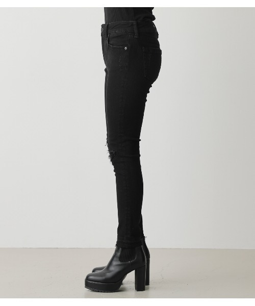 AZUL by moussy（アズールバイマウジー）の「REPAIR DENIM SKINNY / リペアスキニーデニム（デニムパンツ・レディース・ブラック/ブルー/ダークブルー・SMALL/MEDIUM/X-LARGE/X-SMALL/XX-SMALL/LARGE）」の22枚目の写真