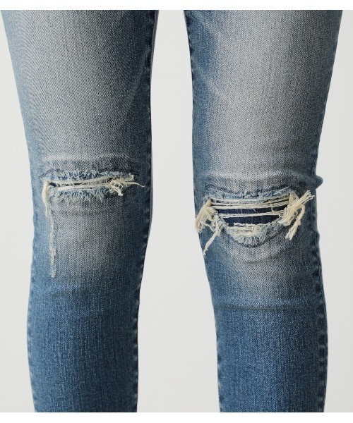 AZUL by moussy（アズールバイマウジー）の「REPAIR DENIM SKINNY / リペアスキニーデニム（デニムパンツ・レディース・ブラック/ブルー/ダークブルー・SMALL/MEDIUM/X-LARGE/X-SMALL/XX-SMALL/LARGE）」の9枚目の写真