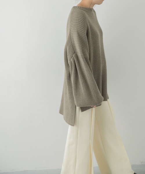 LAATO(ラート)の「SLEEVE VOLUME KNIT(ニット/セーター・レディース・ブラウン/グレー・FREE)」の9枚目の写真