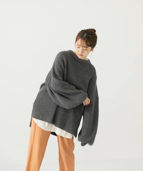 LAATO(ラート)の「SLEEVE VOLUME KNIT(ニット/セーター・レディース・ブラウン/グレー・FREE)」の6枚目の写真