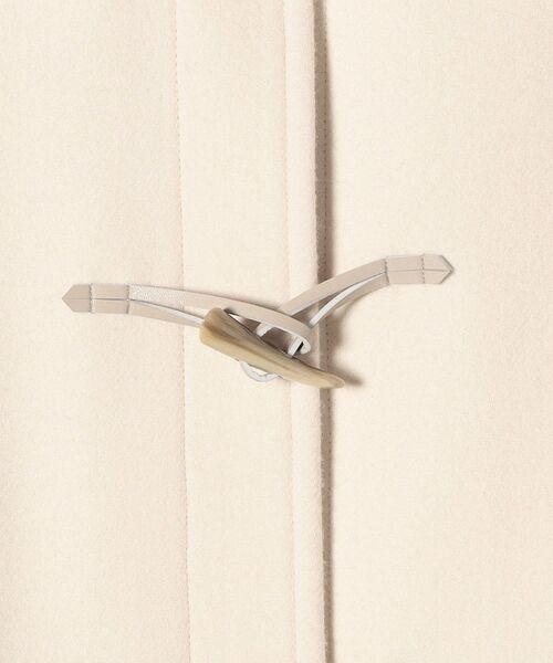 SHIPS(シップス)の「フェイクファーダッフルコート◆(ダッフルコート・レディース・ライトブルー/ブラウン/オフホワイト・40/38/36)」の4枚目の写真