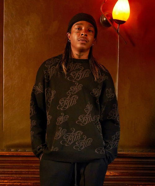 MYne(マイン)の「MYne マイン / MYne Jacguard Knit Pullover ビッグシルエットロゴジャガードニットプルオーバー 総柄セーター / G07PO023(ニット/セーター・メンズ・オレンジ/ブルー/ブラック・FREE)」の2枚目の写真
