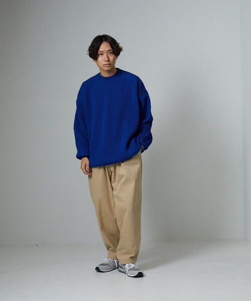 FREAK'S STORE（フリークスストア）の「【リサイクルポリエステル使用】畔編み クルーネックニット（ニット/セーター・メンズ・ホワイト/ブラック/ベージュ/ネイビー/ピンク/イエロー/ブルー/モスグリーン/オレンジ・SMALL/MEDIUM/LARGE）」の13枚目の写真