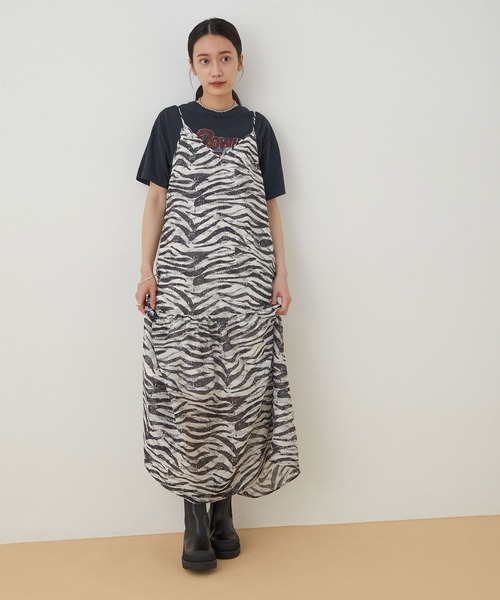 ADAM ET ROPE'（アダムエロペ）の「〈追加〉【晴雨兼用】チェルシーブーツ（ブーツ・レディース・ブラック/ベージュ・38/39/36/37）」の18枚目の写真