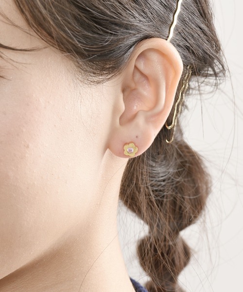 MARY QUANT（マリークワント）の「カラービジューデイジー ピアス