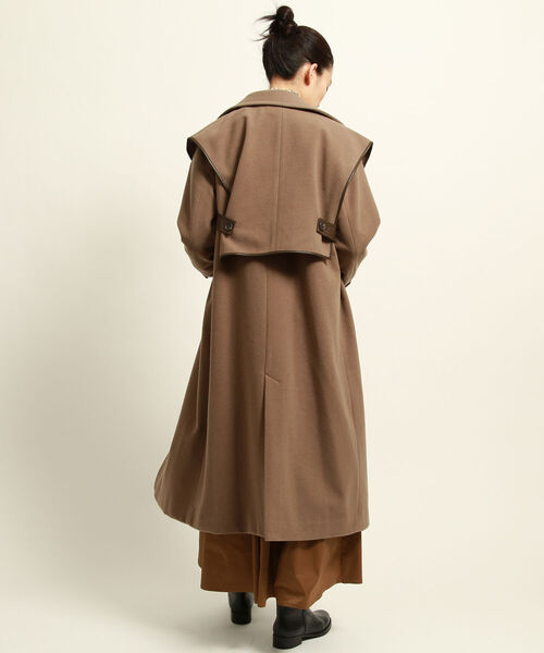 Ray BEAMS（レイビームス）の「Ray BEAMS / レイヤード ショルダー コート（ステンカラーコート・レディース・ミント/モカ・ONE SIZE）」の3枚目の写真