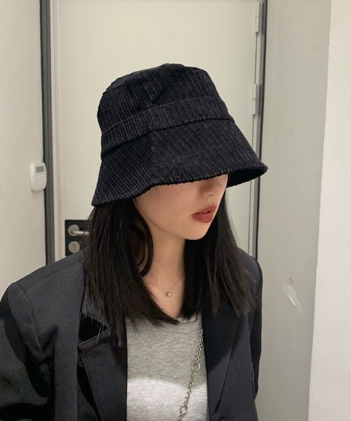 MANGROVE（マングローブ）の「コーデュロイバケットハット（キャップ・レディース・ブラウン/アイボリー/ブラック・FREE）」の4枚目の写真