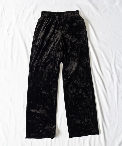 me+em select（ミームセレクト）の「ロングワイドイージーベロアパンツ 　韓国製（その他パンツ・レディース・ブラック/ネイビー・FREE）」の12枚目の写真