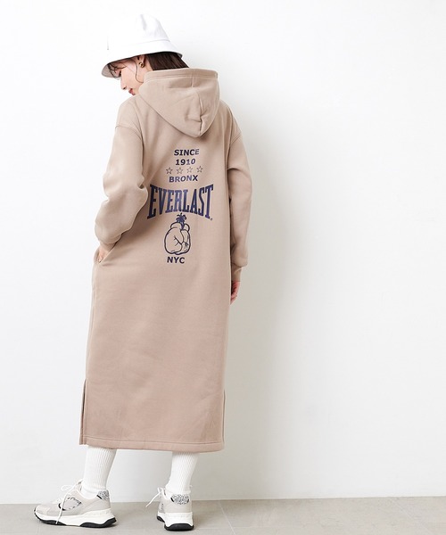 EVERLAST(CROSSPLUS ONLINE)(エバーラスト)の「後ろロゴプリント ビックパーカースウェットワンピース(ワンピース・レディース・ベージュ/ネイビー/杢グレー・LL/M/L)」の15枚目の写真