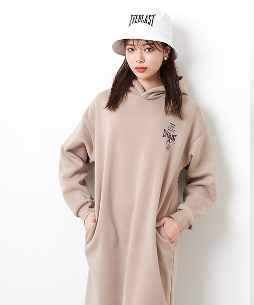 EVERLAST(CROSSPLUS ONLINE)(エバーラスト)の「後ろロゴプリント ビックパーカースウェットワンピース(ワンピース・レディース・ベージュ/ネイビー/杢グレー・LL/M/L)」の17枚目の写真