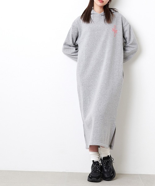 EVERLAST(CROSSPLUS ONLINE)(エバーラスト)の「後ろロゴプリント ビックパーカースウェットワンピース(ワンピース・レディース・ベージュ/ネイビー/杢グレー・LL/M/L)」の5枚目の写真