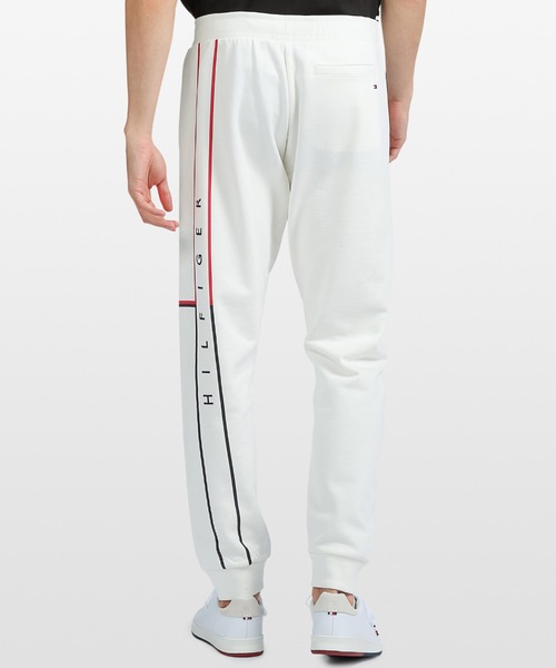 TOMMY HILFIGER(トミーヒルフィガー)の「Clean DNA flag moment Capsule スウェットパンツ(スウェットパンツ・メンズ・ネイビー/グレー/ホワイト・LARGE/MEDIUM/SMALL/X-LARGE)」の4枚目の写真