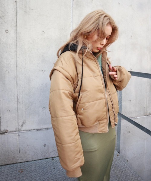 FIG&VIPER（フィグアンドバイパー）の「マルチWAY MID MA-1（MA-1・レディース・ブラック/ベージュ/パープル・FREE）」の19枚目の写真