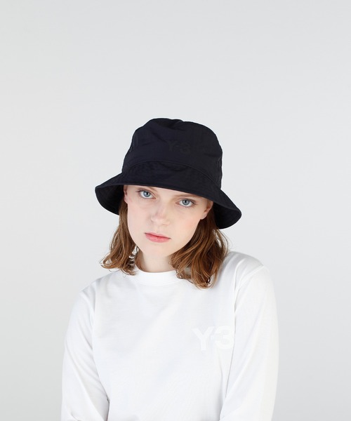 Y-3（ワイスリー）の「Y-3 BUCKET HAT（ハット・メンズ・ブラック・SMALL/MEDIUM/LARGE）」の3枚目の写真