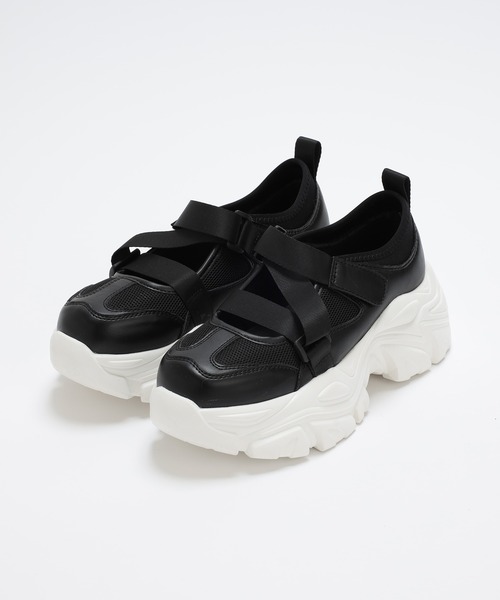 one after another NICE CLAUP(ワンアフターアナザーナイスクラップ)の「ベルト厚底スニーカー(スニーカー・レディース・アイボリー/ブラック・SMALL/MEDIUM/LARGE)」の17枚目の写真