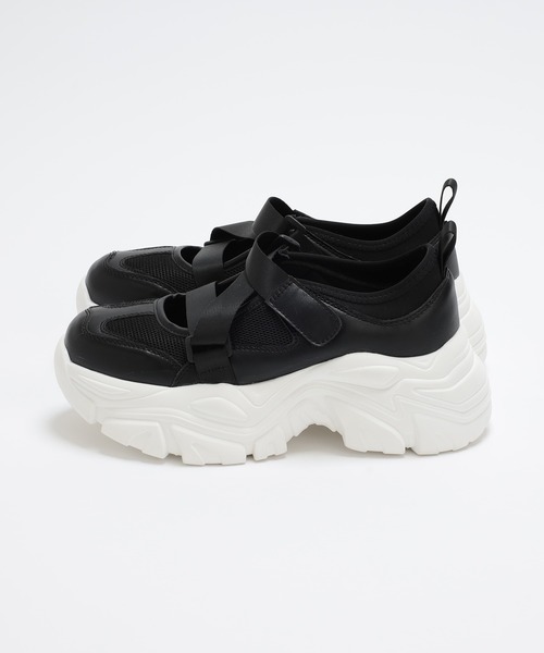 one after another NICE CLAUP(ワンアフターアナザーナイスクラップ)の「ベルト厚底スニーカー(スニーカー・レディース・アイボリー/ブラック・SMALL/MEDIUM/LARGE)」の19枚目の写真