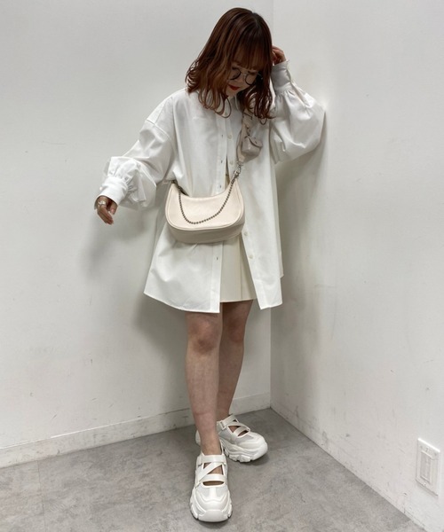 one after another NICE CLAUP(ワンアフターアナザーナイスクラップ)の「ベルト厚底スニーカー(スニーカー・レディース・アイボリー/ブラック・SMALL/MEDIUM/LARGE)」の10枚目の写真