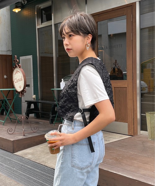 StyleSea(スタイルシー)の「ふくれジャガードショートジレ&Tシャツセット(ベスト・レディース・ブラック/オフホワイト/ピンクベージュ/ライトベージュ・MEDIUM)」の16枚目の写真
