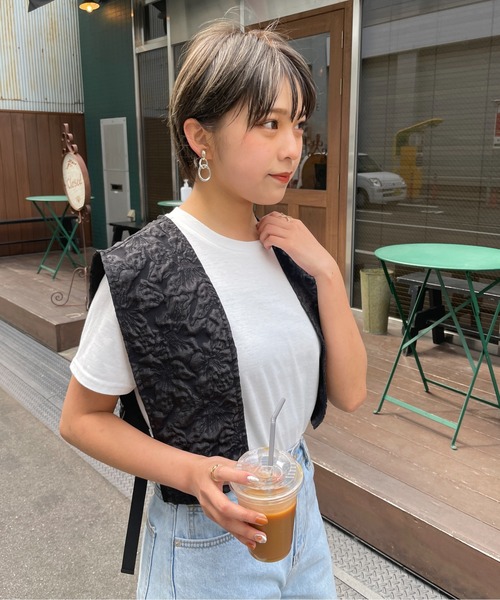StyleSea(スタイルシー)の「ふくれジャガードショートジレ&Tシャツセット(ベスト・レディース・ブラック/オフホワイト/ピンクベージュ/ライトベージュ・MEDIUM)」の14枚目の写真