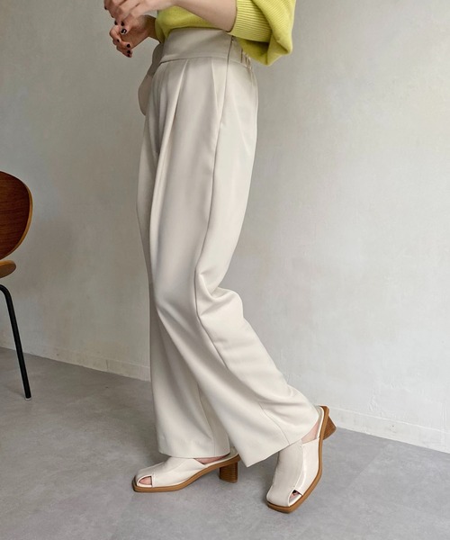 CAPRICIEUX LE'MAGE（カプリシューレマージュ）の「Vカットベルトパンツ（その他パンツ・レディース・ホワイト系その他/ブラック/モカ・36/38）」の7枚目の写真