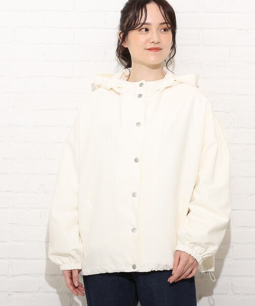 Cutie Blonde（キューティーブロンド）の「◆【S-LL】BIGフードマンパ（ブルゾン・レディース・アイボリー/ライトグリーン/ベージュ・01/02/03/04）」の4枚目の写真