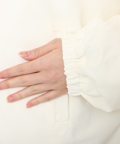 Cutie Blonde（キューティーブロンド）の「◆【S-LL】BIGフードマンパ（ブルゾン・レディース・アイボリー/ライトグリーン/ベージュ・01/02/03/04）」の11枚目の写真