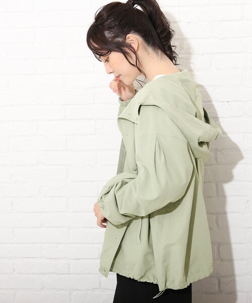 Cutie Blonde（キューティーブロンド）の「◆【S-LL】BIGフードマンパ（ブルゾン・レディース・アイボリー/ライトグリーン/ベージュ・01/02/03/04）」の19枚目の写真