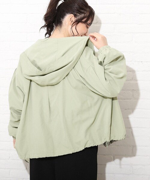 Cutie Blonde（キューティーブロンド）の「◆【S-LL】BIGフードマンパ（ブルゾン・レディース・アイボリー/ライトグリーン/ベージュ・01/02/03/04）」の20枚目の写真