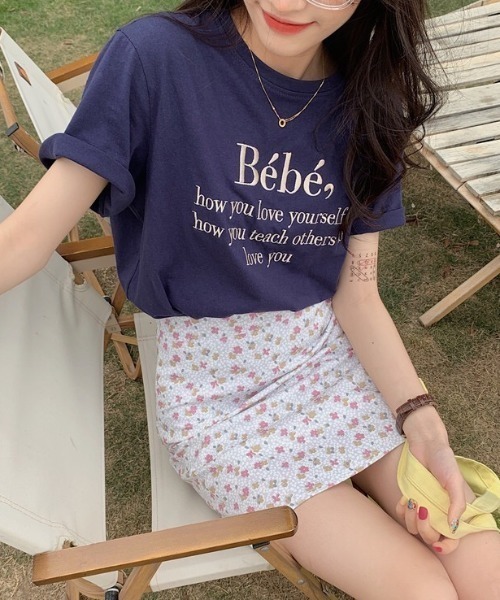 LAC-VERT（ラック・ヴェール）の「【累計販売枚数1万枚突破】Bebe刺繍カラーロゴＴシャツ（Tシャツ/カットソー・レディース・ブラック/ネイビー/アイボリー/グレー/ピンク/ホワイト/ブルー/イエロー・FREE）」の12枚目の写真