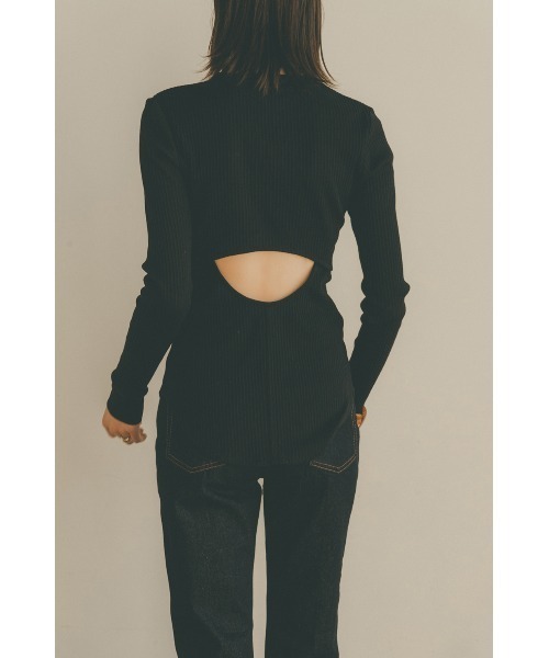 CLANE（クラネ）の「BACK OPEN RIB TOPS（Tシャツ/カットソー・レディース・アイボリー/ベージュ/ブラック・1/2）」の14枚目の写真