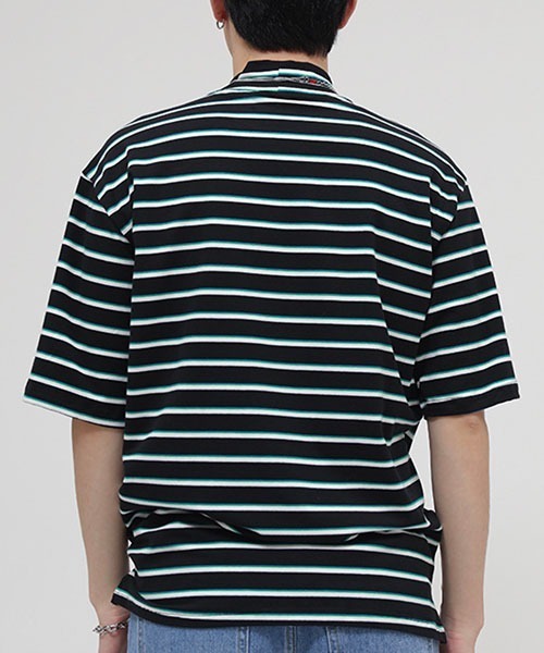 WESTBOY(ウエストボーイ)の「マルチボーダー ロゴ ビッグシルエットモックネックTシャツ WO22S2TP02 【WB ORIGINALS】(Tシャツ/カットソー・メンズ・グリーン/ブラック・M/XL/L)」の8枚目の写真