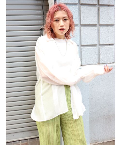 MURUA（ムルーア）の「バックスリットシアーシャツ（シャツ/ブラウス・レディース・ホワイト/ブラック/イエロー・FREE）」の12枚目の写真