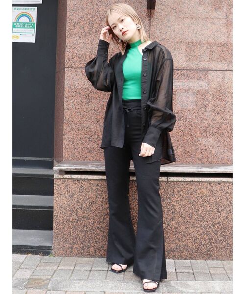 MURUA（ムルーア）の「バックスリットシアーシャツ（シャツ/ブラウス・レディース・ホワイト/ブラック/イエロー・FREE）」の19枚目の写真