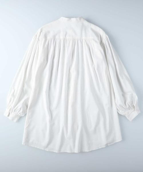 HONEYSUCKLE ROSE（ハニーサックルローズ）の「【HONEYSUCKLE ROSE】袖ボリュームチュニック（シャツ/ブラウス・レディース・ブルー/ブラック/オフホワイト・L/M）」の7枚目の写真