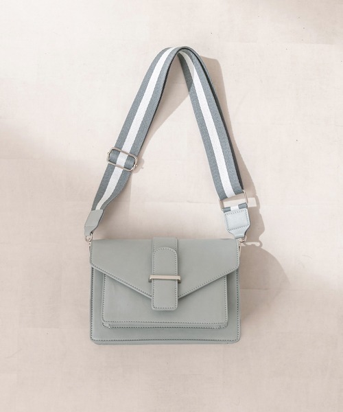 OLIVE des OLIVE(オリーブデオリーブ)の「ラインベルトショルダー(ショルダーバッグ・レディース・ベージュ/オフホワイト/サックスブルー・FREE)」の1枚目の写真