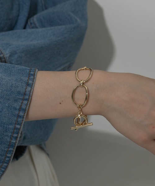 SMELLY（スメリー）の「ビッグオーバルチェーンブレスレット（ブレスレット・レディース・ゴールド・-）」の2枚目の写真