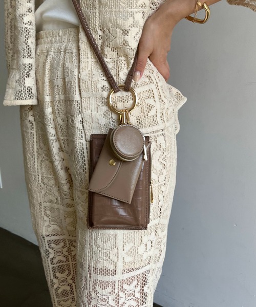 CAPRICIEUX LE'MAGE（カプリシューレマージュ）の「多機能スマホショルダー（ショルダーバッグ・レディース・ホワイト/ブラック/モカ/グリーン・FREE）」の9枚目の写真