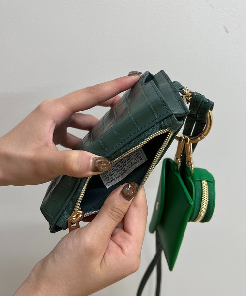 CAPRICIEUX LE'MAGE（カプリシューレマージュ）の「多機能スマホショルダー（ショルダーバッグ・レディース・ホワイト/ブラック/モカ/グリーン・FREE）」の6枚目の写真