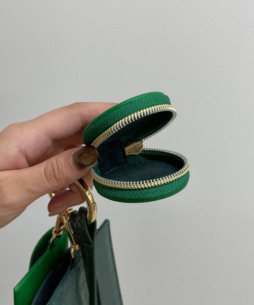 CAPRICIEUX LE'MAGE（カプリシューレマージュ）の「多機能スマホショルダー（ショルダーバッグ・レディース・ホワイト/ブラック/モカ/グリーン・FREE）」の14枚目の写真