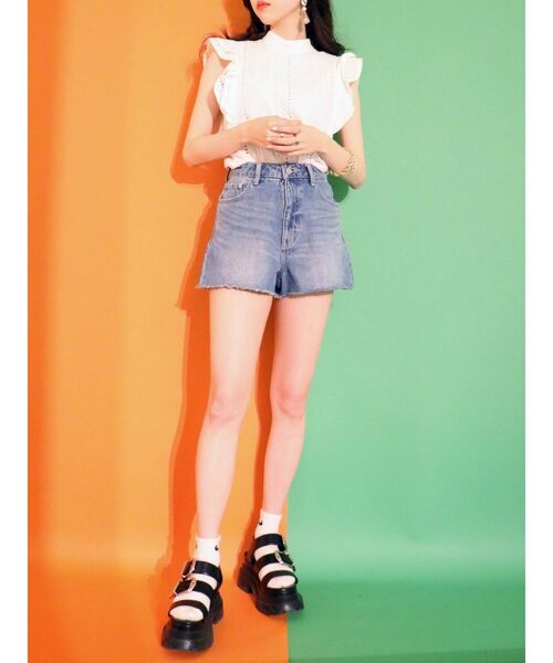 EVRIS（エヴリス）の「コットンレースラッフルノースリーブトップス（タンクトップ・レディース・ホワイト/ブラック/オレンジ・FREE）」の14枚目の写真