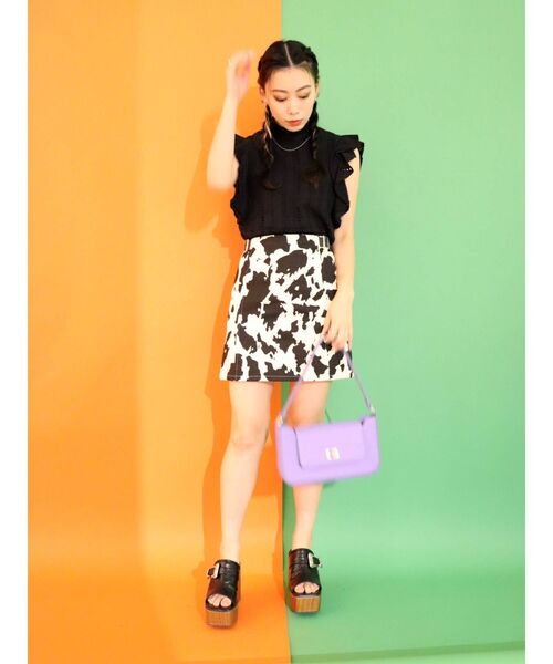 EVRIS（エヴリス）の「コットンレースラッフルノースリーブトップス（タンクトップ・レディース・ホワイト/ブラック/オレンジ・FREE）」の16枚目の写真