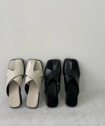 LE MORE | アシメクロスサンダル(サンダル)