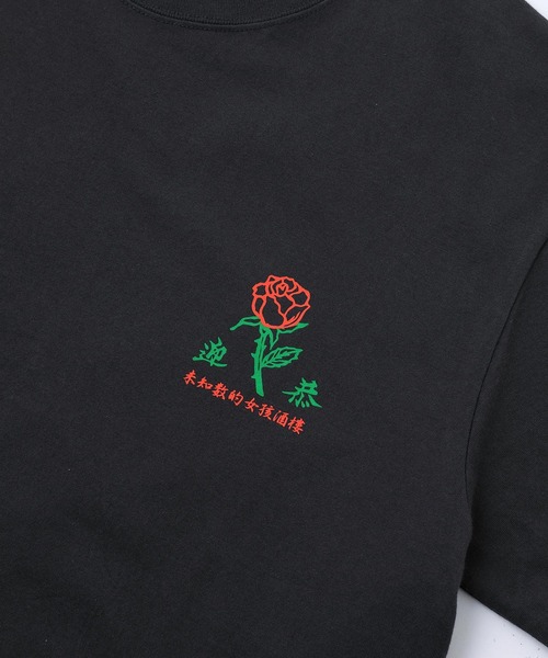 X-girl（エックスガール）の「X-GIRL GARDEN S/S TEE/グラフィック/バックプリント 半袖/Tシャツ（Tシャツ/カットソー・レディース・パープル/チャコール/ホワイト・M/XL/S/L）」の13枚目の写真