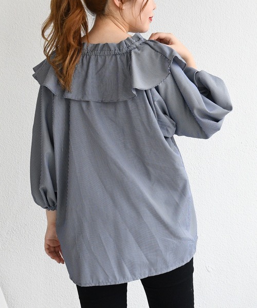 sango(sango)の「先染めストライプフリルブラウス(シャツ/ブラウス・レディース・ネイビー/ライトブルー/ホワイト・FREE)」の5枚目の写真