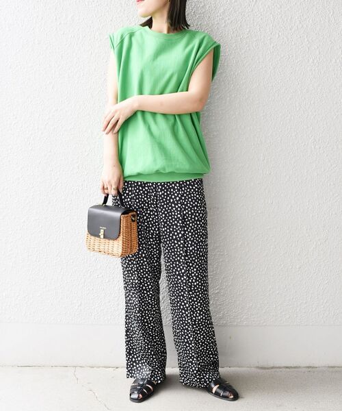 SHIPS(シップス)の「〈手洗い可能〉ハンマーサテンリボンプリントパンツ◆(その他パンツ・レディース・ブラック/ブルー・36/38)」の6枚目の写真