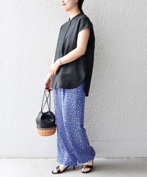 SHIPS(シップス)の「〈手洗い可能〉ハンマーサテンリボンプリントパンツ◆(その他パンツ・レディース・ブラック/ブルー・36/38)」の14枚目の写真
