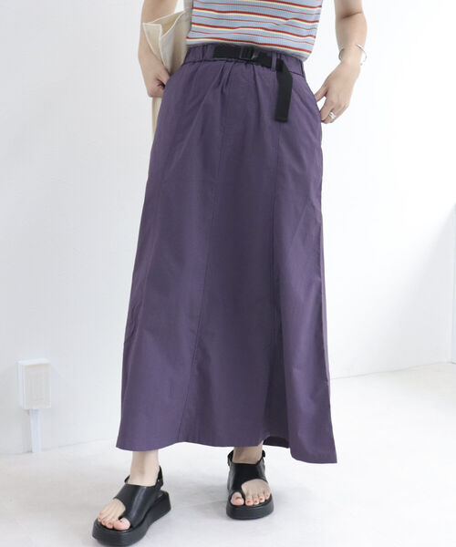 fredy repit（フレディレピ）の「ベルト付きナイロンロングスカート（スカート・レディース・カーキ/パープル/ブラック/ベージュ・38）」の4枚目の写真
