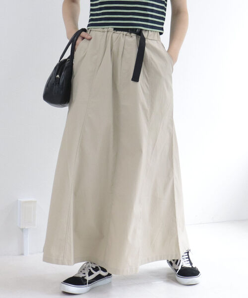 fredy repit（フレディレピ）の「ベルト付きナイロンロングスカート（スカート・レディース・カーキ/パープル/ブラック/ベージュ・38）」の14枚目の写真